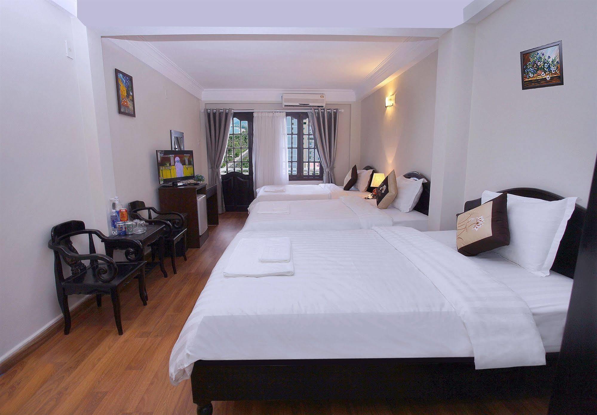 Pho Bien Hotel Nha Trang Exterior foto