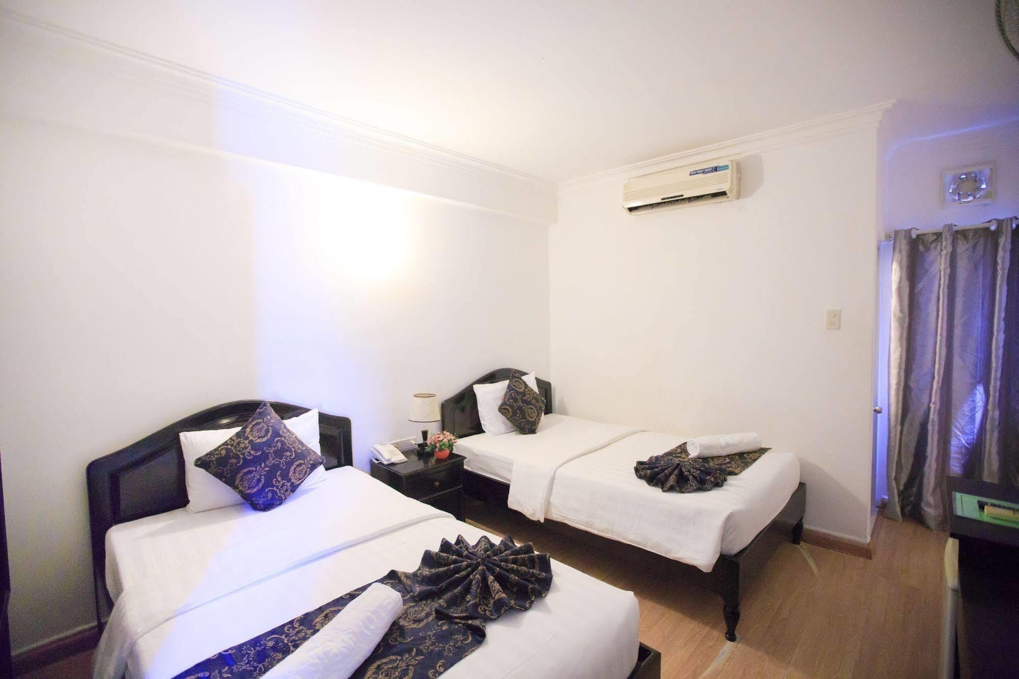 Pho Bien Hotel Nha Trang Exterior foto